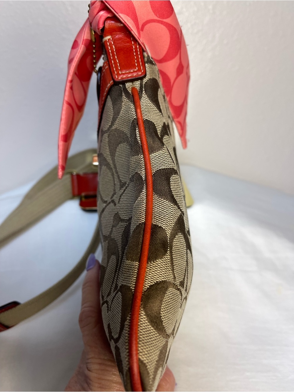 Coach Hamptons Signature Canvas Swingpack Crossbody with Original Twilly & Tag - Picture 10 of 16